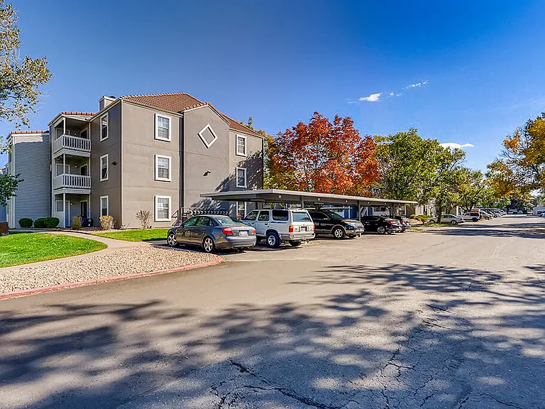 Sienna at Cherry Creek Apartments — Photo 12