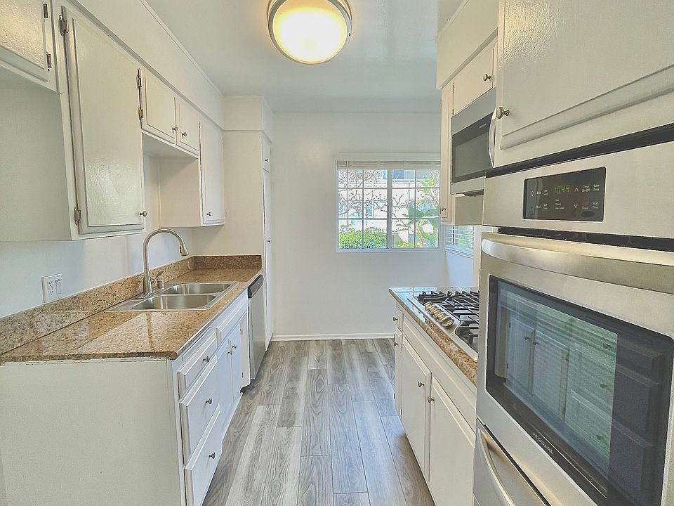 1st image of 300 S Rexford Dr APT 307