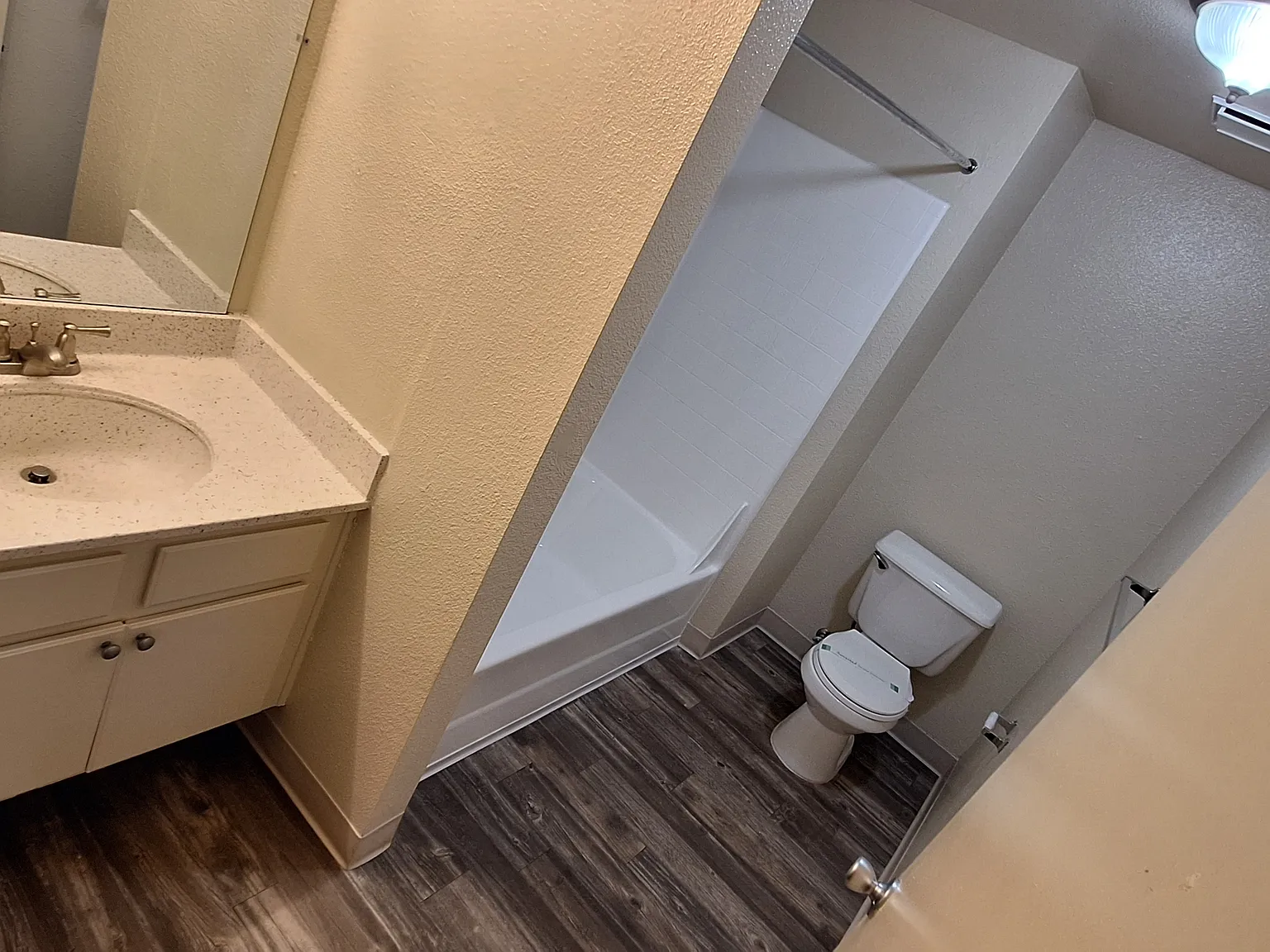 2 bed, 980 sqft, $1,480 — Photo 2