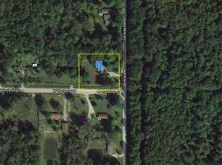 1511 N Eight Mile Rd, Sanford, MI 48657