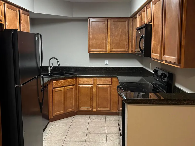 8787 E Mountain View Rd #1082 — Photo 7