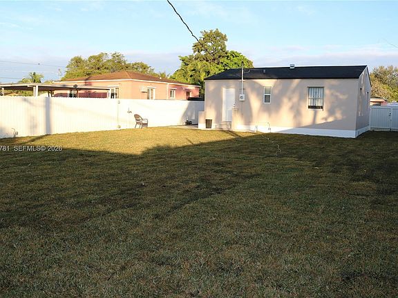 5th image of 1206 Rutland St