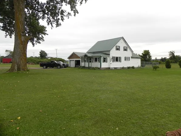 1598 County Route 8, North Bangor, NY 12966