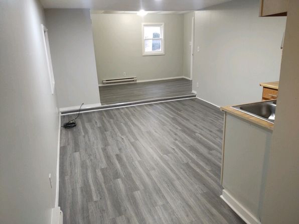 61 Hopkins St #2