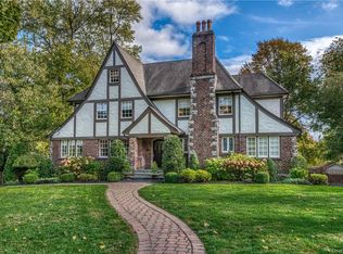 17 Lord Kitchener Rd, New Rochelle, NY 10804