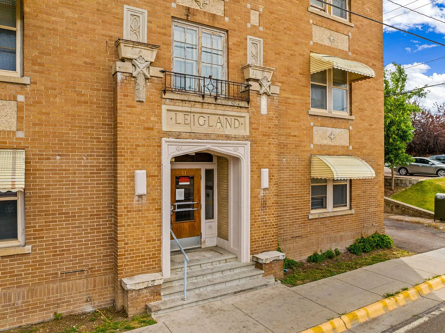 Leigland Apartments — Photo 2