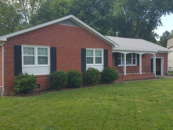 2nd image of 587 Windjammer Cres