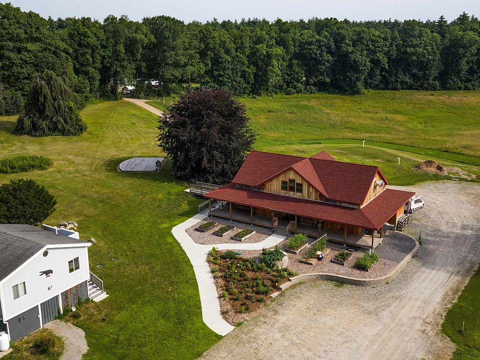 1st image of 180 Drinkwater Road