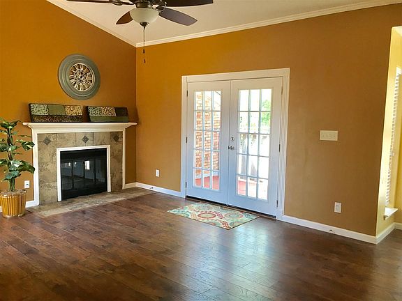 3rd image of 2700 Silver Creek Dr APT 267