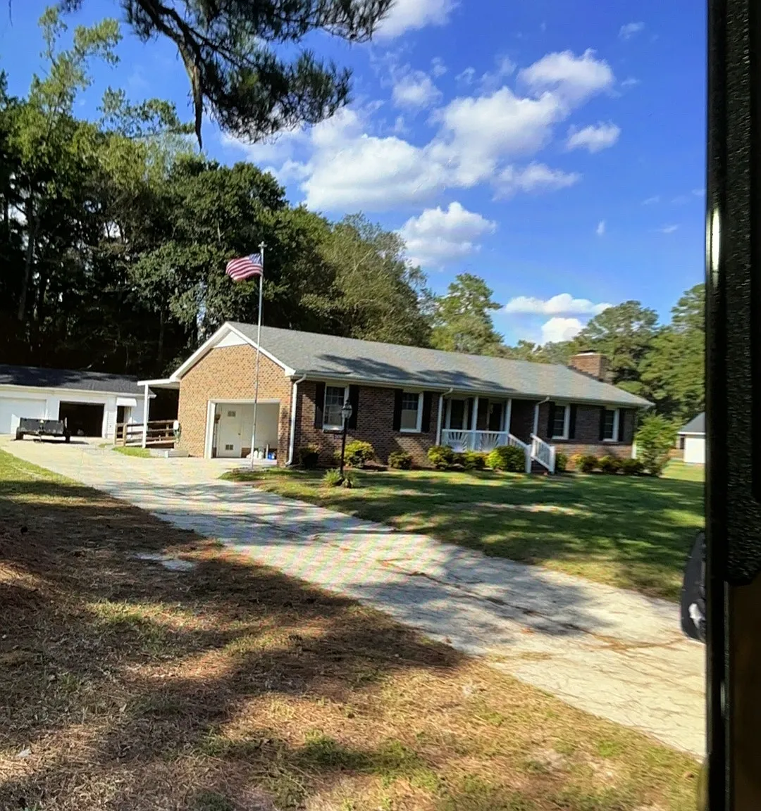 3 bed, 1555 sqft, $1,800 — Photo 1