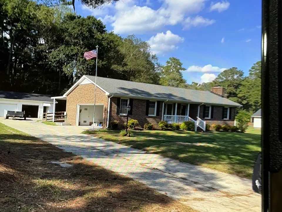 2430 Forrest Dr