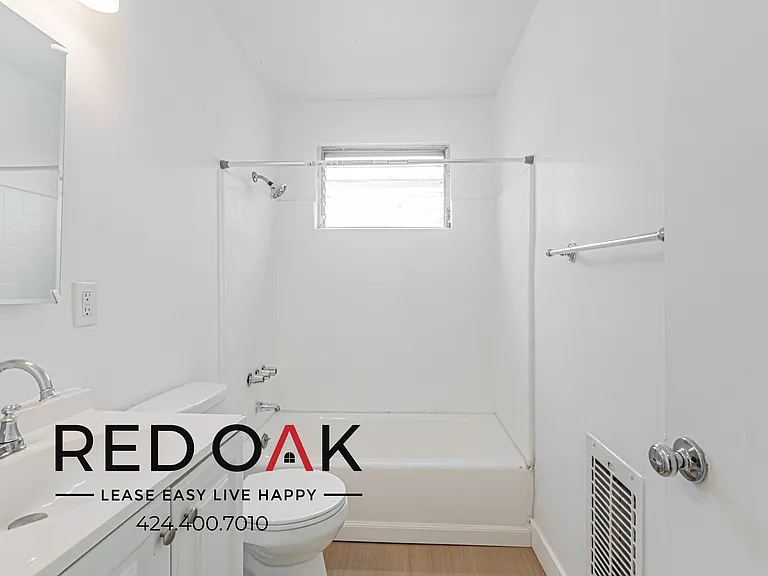 5632 Harold Way #8 — Photo 10