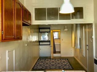 2914 W Vernon Ave, Los Angeles, CA 90008