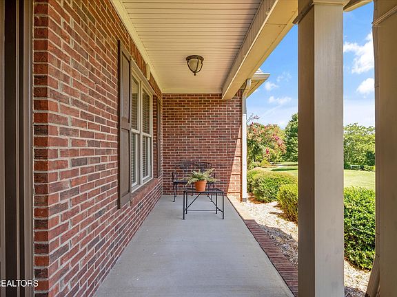 4th image of 2225 Henge Point Ln