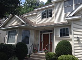 111 Governor Trumbull Way, Trumbull, CT 06611