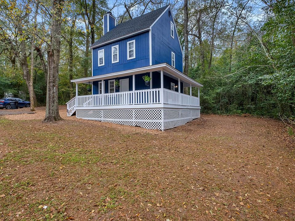 1st image of 1010 Montgomery Dr