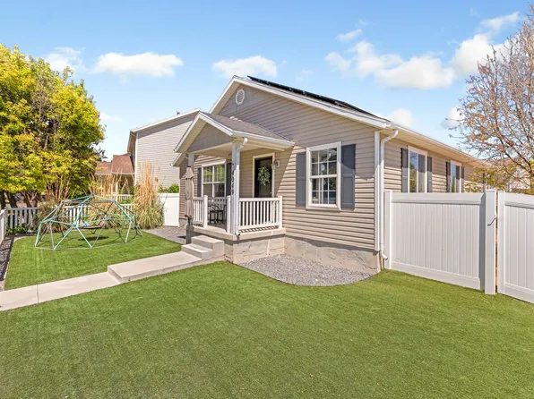 4049 E Dillons Dr N, Eagle Mountain, UT 84005