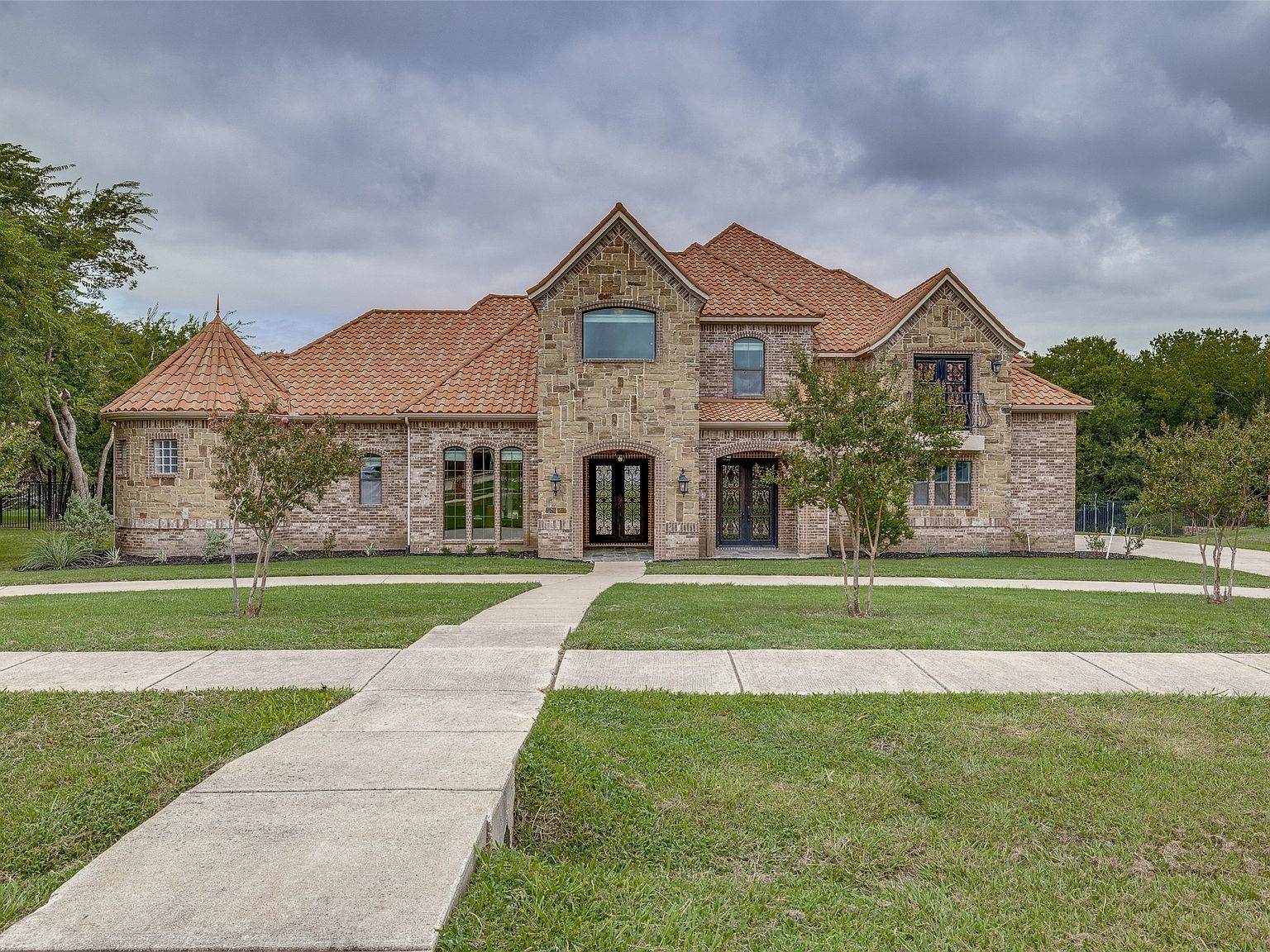 2805 S Lakeview Dr, Cedar Hill, TX 75104 | Zillow