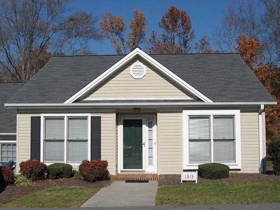 1st image of 1315 Hillside Dr