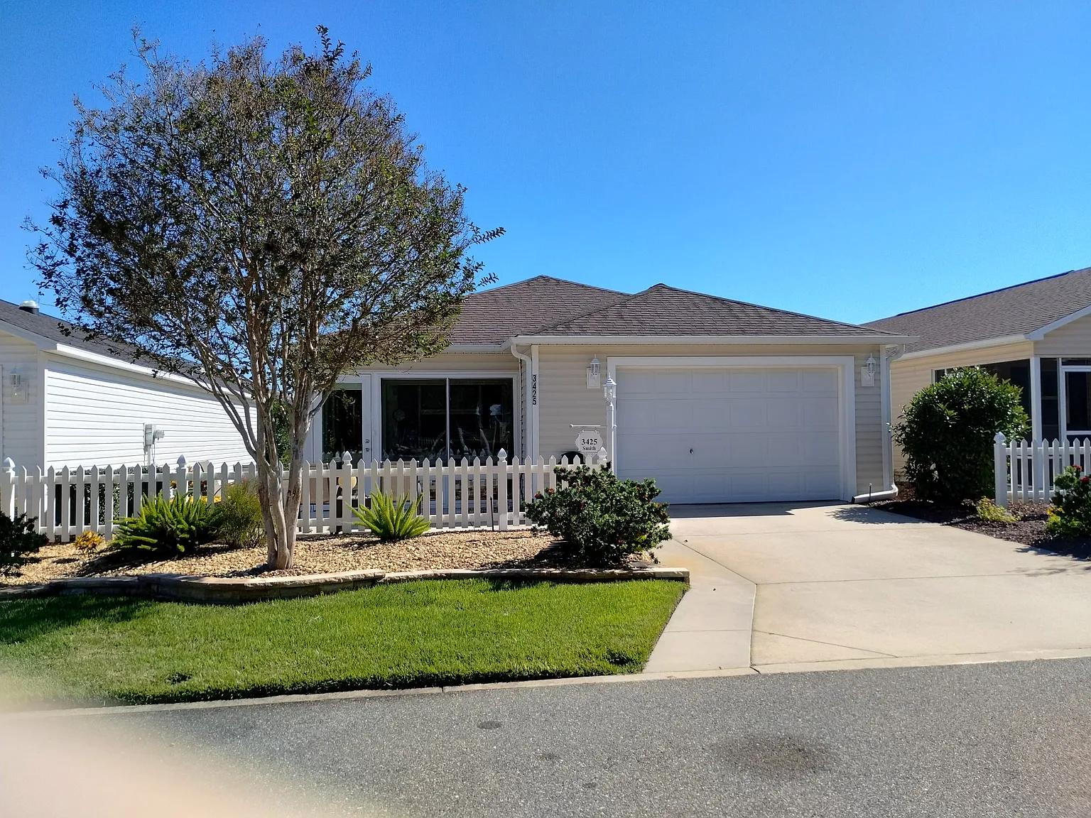 2 bed, 1156 sqft, $2,000 — Photo 1