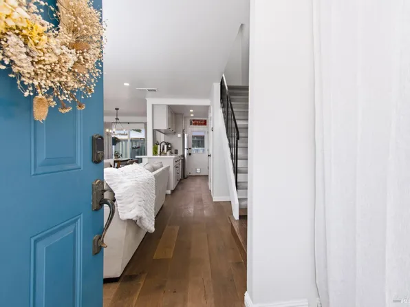 25 Belvedere Court, Napa, CA 94559