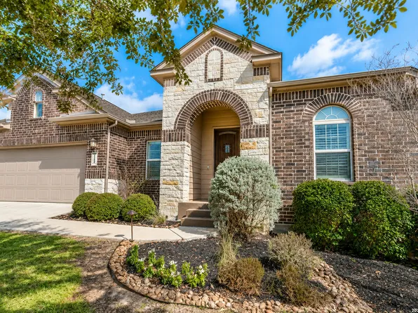 112 Hagen Dr, Boerne, TX 78006