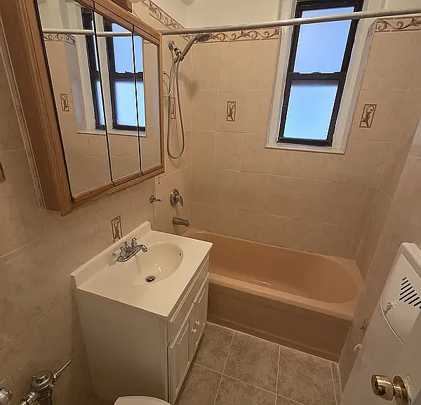 1730 E 18th St #2H — Photo 6