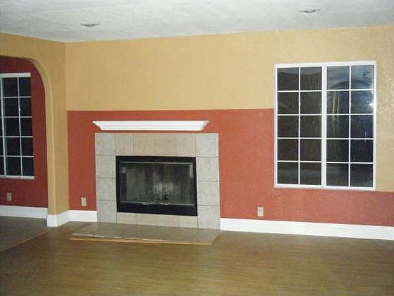 3rd image of 42825 Montello Dr