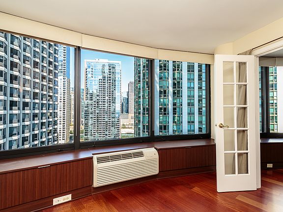 5th image of 155 N Harbor Dr APT 1804