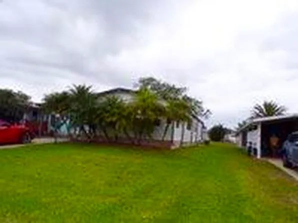 1252 Gardenia Dr, Barefoot Bay, FL 32976