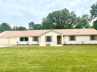 140 Crescent Lake Rd, Meridian, MS 39301