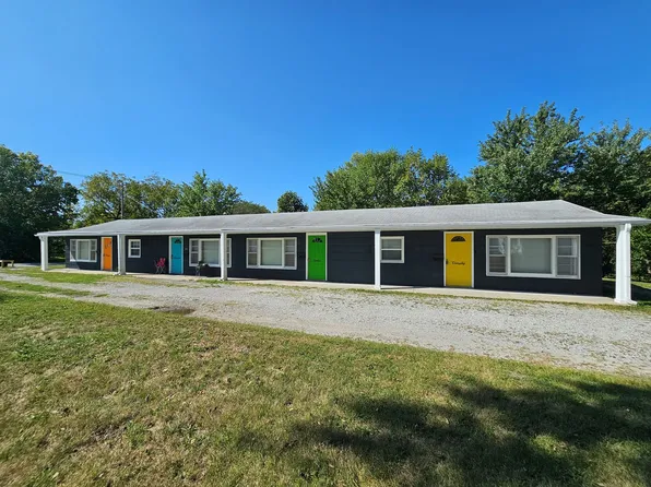 203 W Samuel St, Hamilton, MO 64644