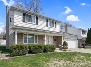 1791 Briarwood Dr, Madison Heights, MI