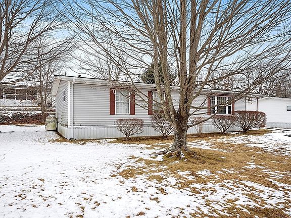 2nd image of 14 Amber Way