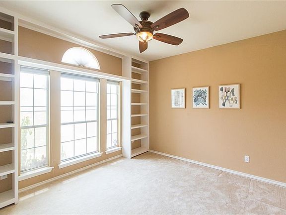 4th image of 2301 Priscella Dr