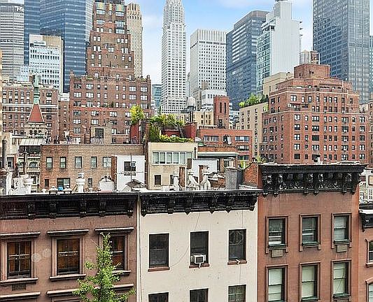 2nd image of 110 E 36th St APT 8A