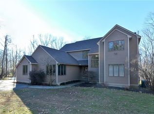 20 Saddle Rock Rd, West Greenwich, RI 02817