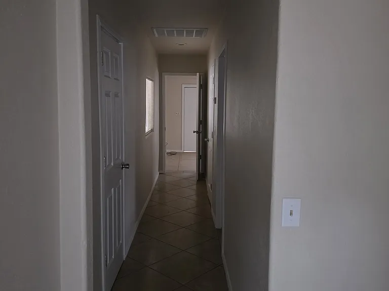 240 N Davis Canyon Loop — Photo 4