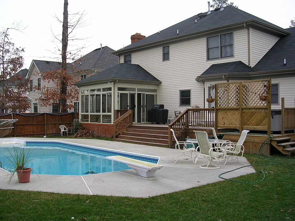 1st image of 808 Keeling Dr