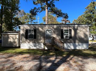 3314 Bridges St #21, Morehead City, NC 28557
