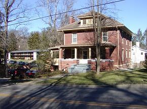 3rd image of 1415 N Roan St