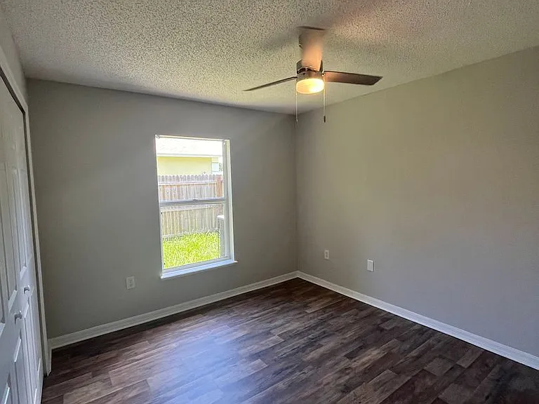 15 Postman Ln — Photo 11
