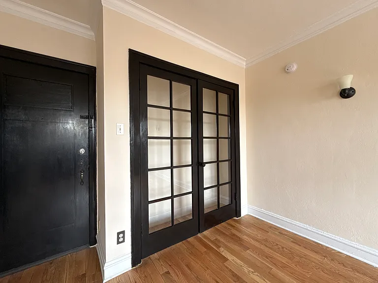 3945 N Pulaski Rd #207 — Photo 11