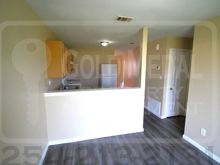 3410 Cantabrian Dr — Photo 5