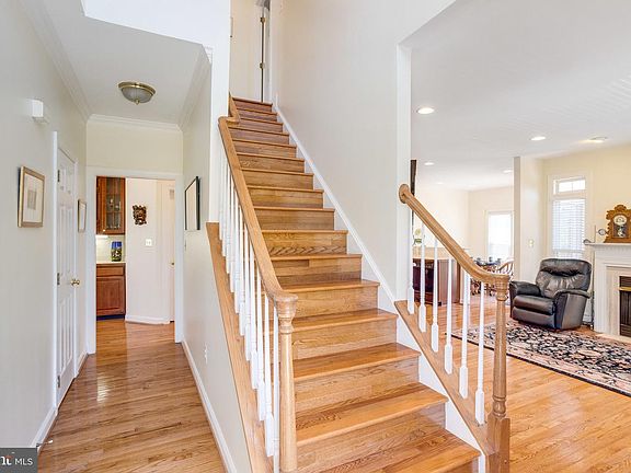 4th image of 4529 Fair Valley Dr