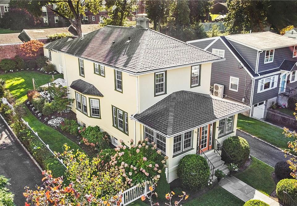 1st image of 67 Mohican Park Avenue
