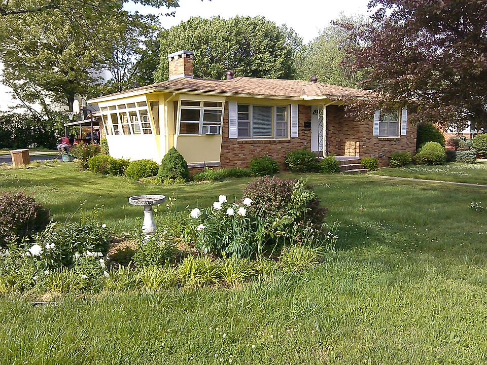 1st image of 1714 Farmer Ave