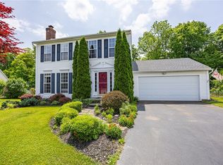 3214 Blue Spruce Dr, Macedon, NY 14502