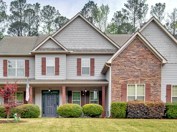 359 Timber Creek Estates Dr, Sharpsburg, GA 30277