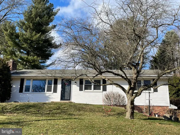 185 Scott Rd, York, PA 17403